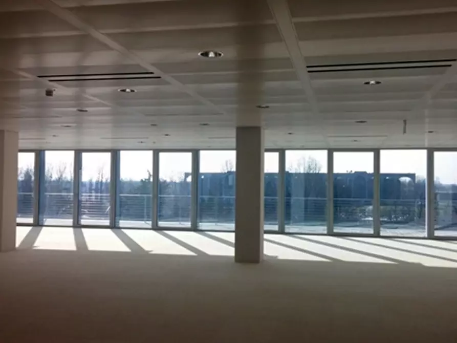 Immagine 7 di Ufficio in affitto  in VIA MONDADORI a Segrate