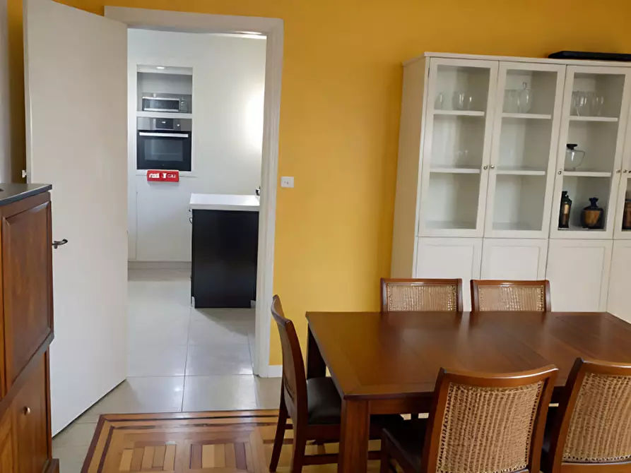 Immagine 1 di Ufficio in affitto  in Via Alessandro Volta a Castelfranco Veneto