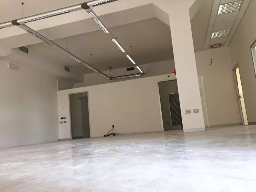 Immagine 2 di Negozio in vendita  in Via Pastore a Vigonza