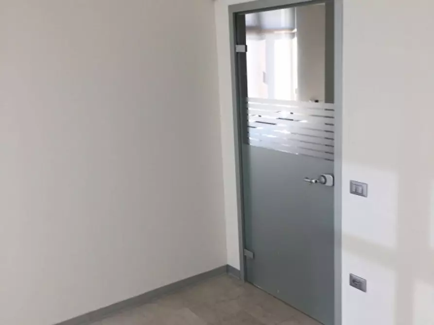 Immagine 6 di Negozio in vendita  in Via Pastore a Vigonza