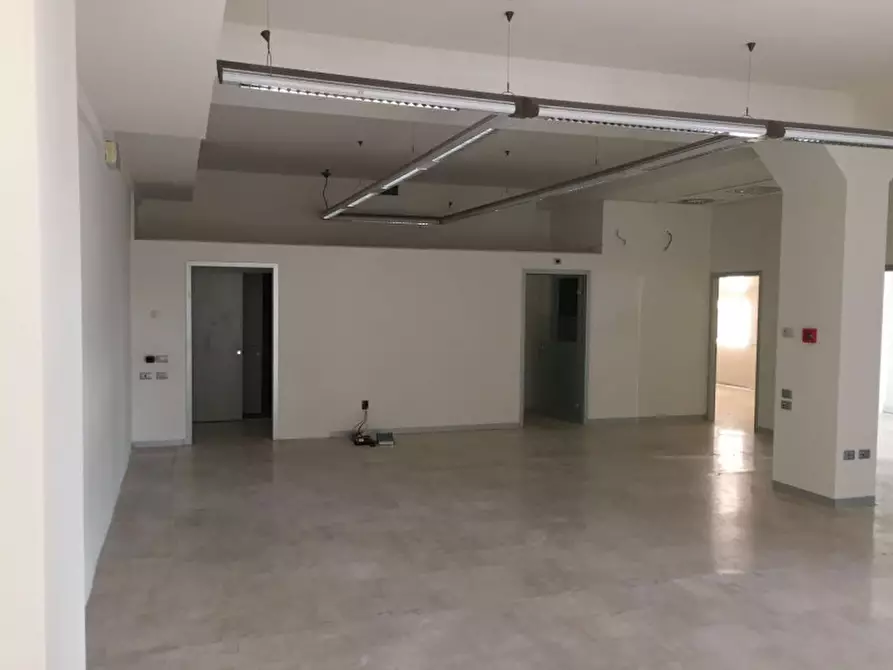 Immagine 8 di Negozio in vendita  in Via Pastore a Vigonza