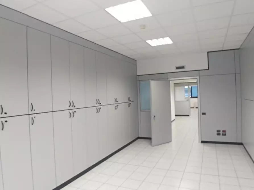 Immagine 3 di Ufficio in affitto  in VIA BURONA a Vimodrone