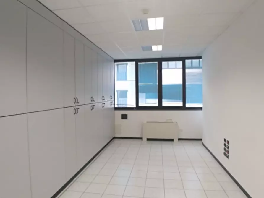 Immagine 7 di Ufficio in affitto  in VIA BURONA a Vimodrone