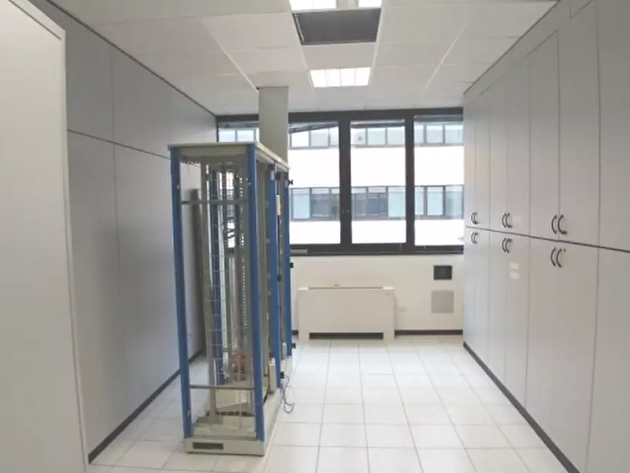 Immagine 14 di Ufficio in affitto  in VIA BURONA a Vimodrone