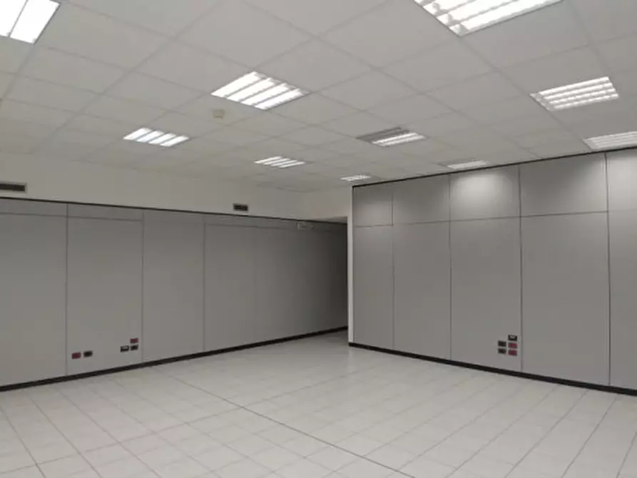 Immagine 18 di Ufficio in affitto  in VIA BURONA a Vimodrone