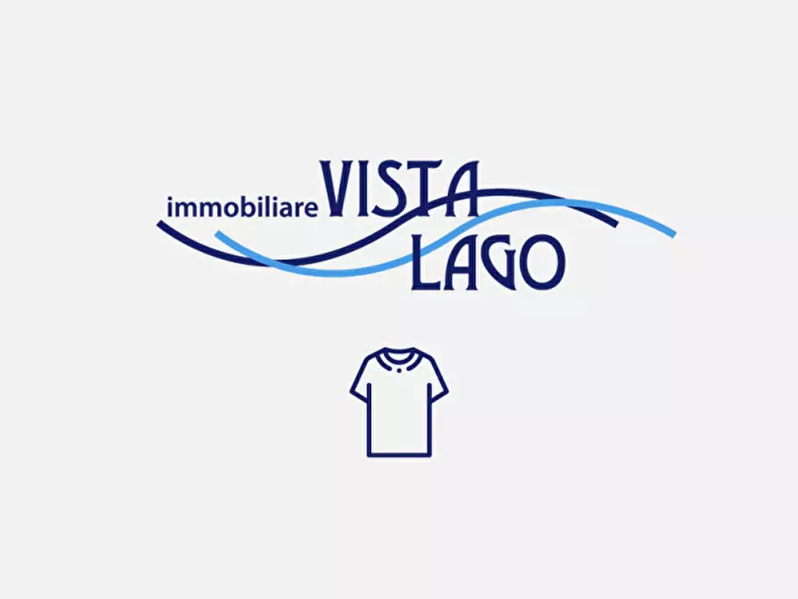 Immagine 1 di Attività commerciale in vendita  a Como