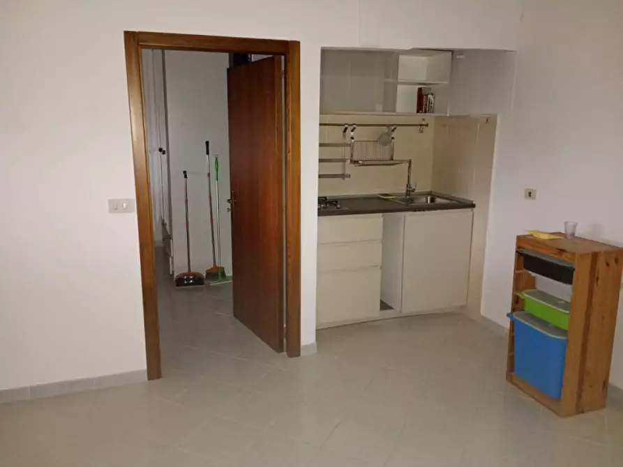 Immagine 1 di Appartamento in affitto  in Largo Tarsia a Napoli