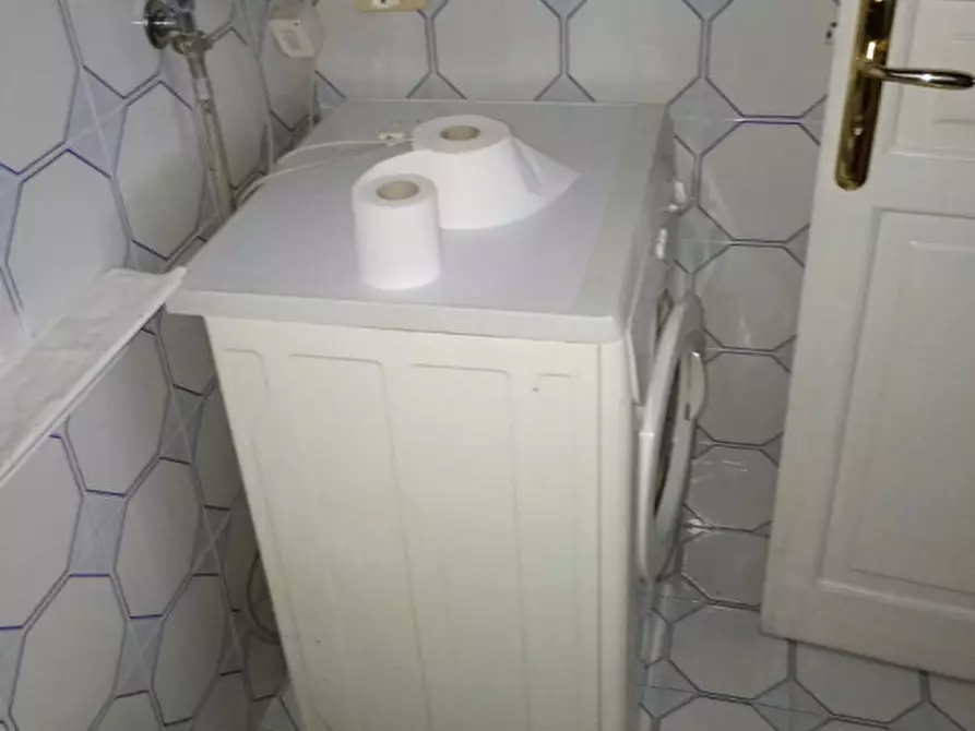 Immagine 9 di Appartamento in affitto  in Largo Tarsia a Napoli