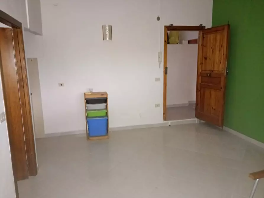 Immagine 10 di Appartamento in affitto  in Largo Tarsia a Napoli