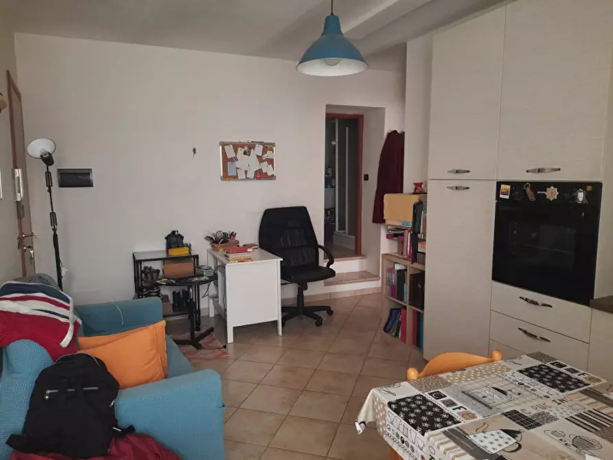Immagine 2 di Appartamento in affitto  in Via Vittorio Emanuele a La Morra