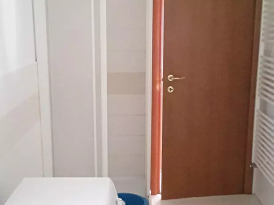 Immagine 11 di Appartamento in affitto  in Via Vittorio Emanuele a La Morra