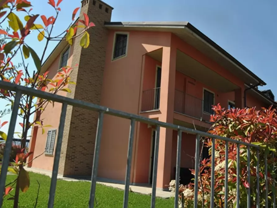 Immagine 1 di Appartamento in vendita  a Castellinaldo
