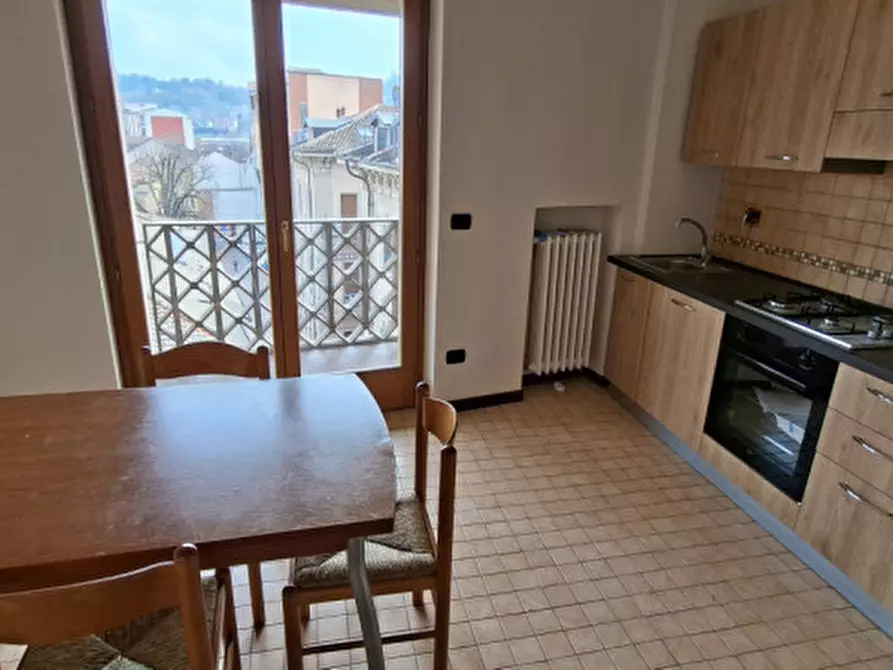 Immagine 6 di Appartamento in vendita  in Via Vittorio Emanuele a Alba