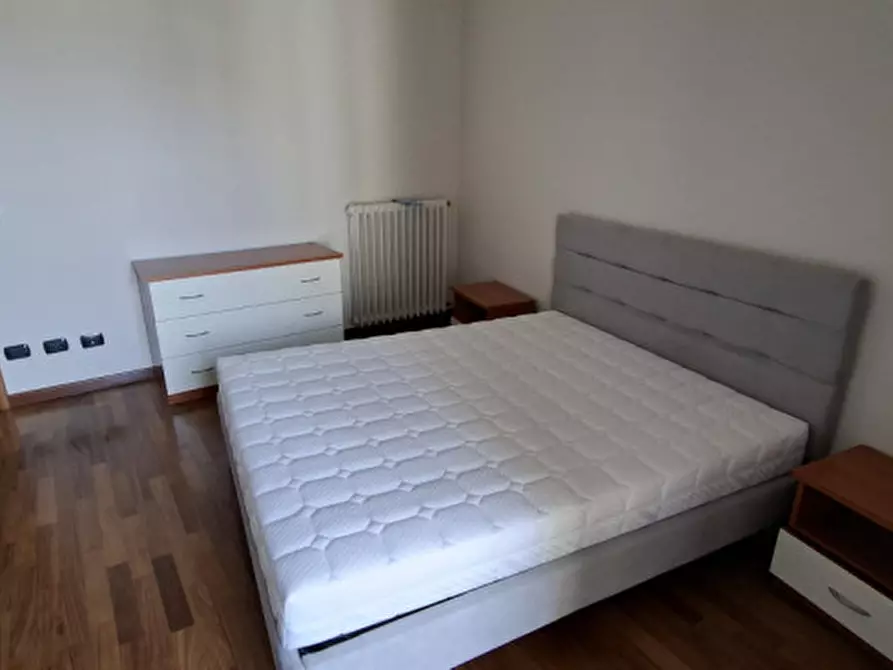 Immagine 8 di Appartamento in vendita  in Via Vittorio Emanuele a Alba