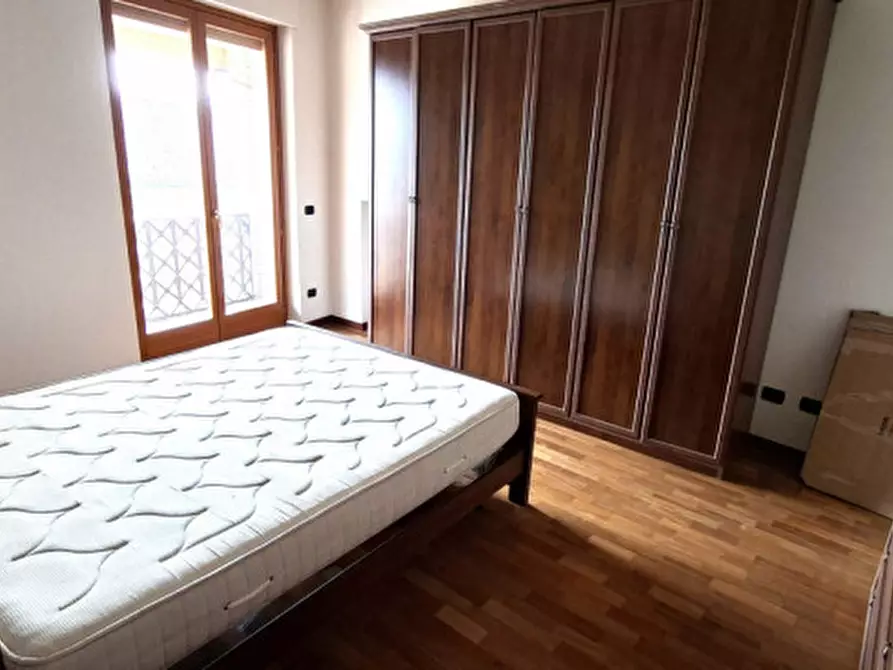 Immagine 9 di Appartamento in vendita  in Via Vittorio Emanuele a Alba