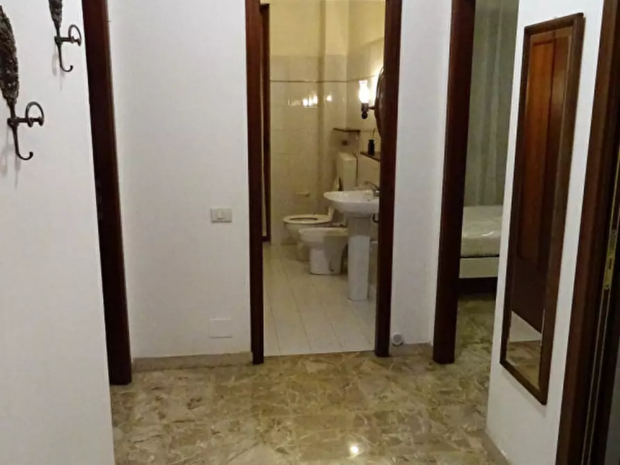 Immagine 9 di Appartamento in affitto  in Via Rorine a Alba