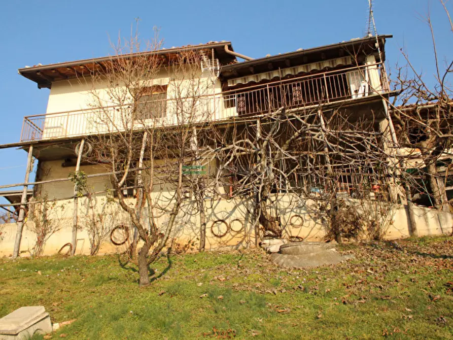 Immagine 15 di Rustico / casale in vendita  in Via San Michele a Ome
