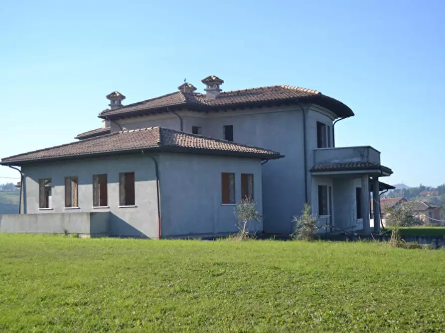 Immagine 2 di Villa in vendita  a Cesena