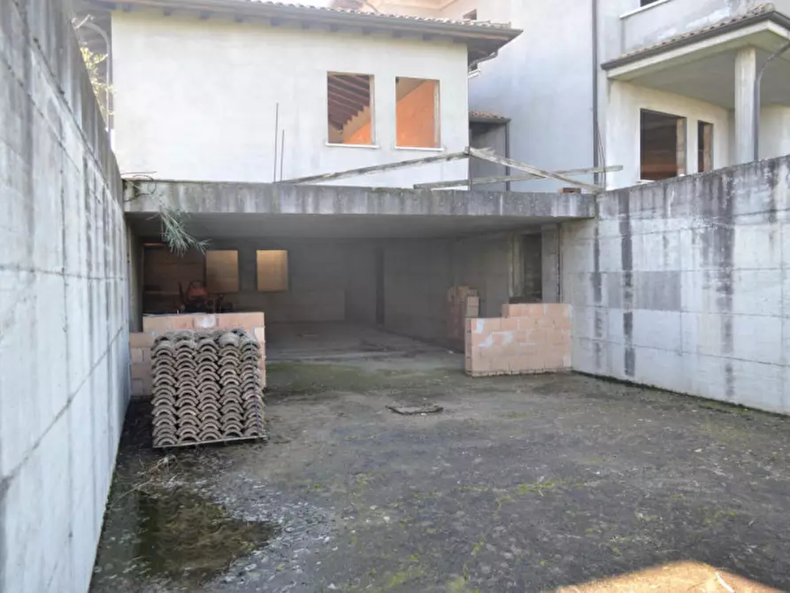 Immagine 5 di Villa in vendita  a Cesena