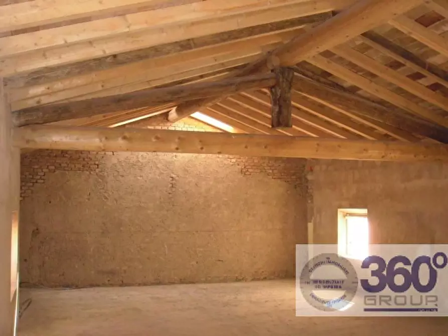 Immagine 12 di Rustico / casale in vendita  in via mulino di mezzo a Montichiari