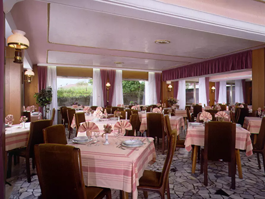 Immagine 8 di Hotel in vendita  a Comano Terme