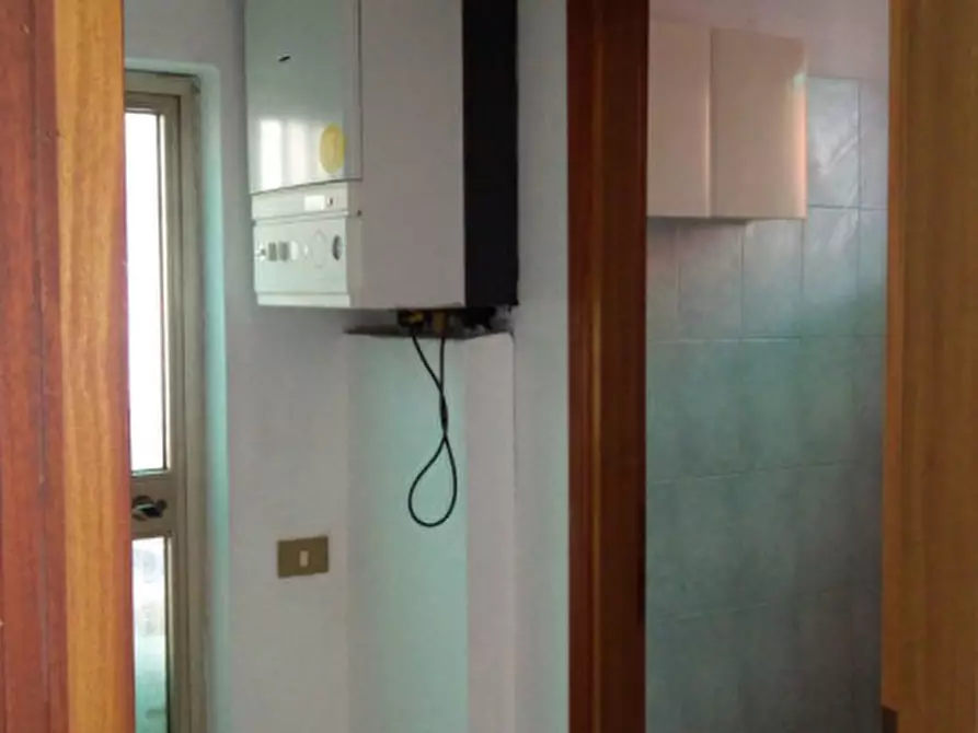 Immagine 8 di Negozio in affitto  a Padova