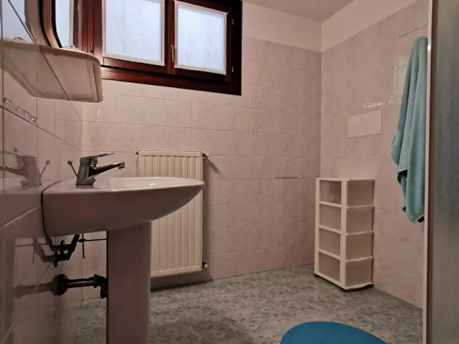 Immagine 12 di Villetta a schiera in vendita  in Via del Monè a Cordenons