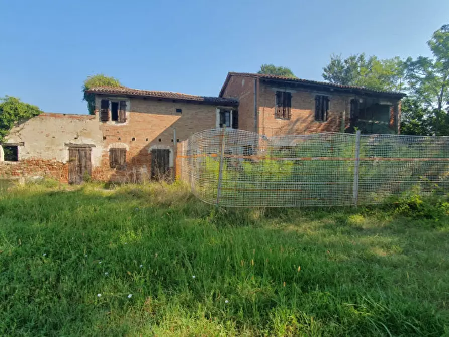 Immagine 11 di Rustico / casale in vendita  in PESEGGIA a Scorzè