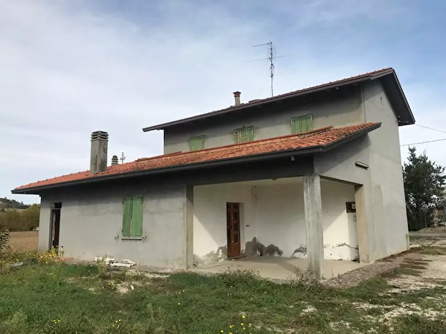 Immagine 1 di Casa indipendente in vendita  a Santarcangelo Di Romagna