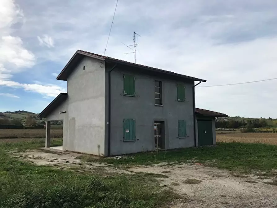 Immagine 3 di Casa indipendente in vendita  a Santarcangelo Di Romagna