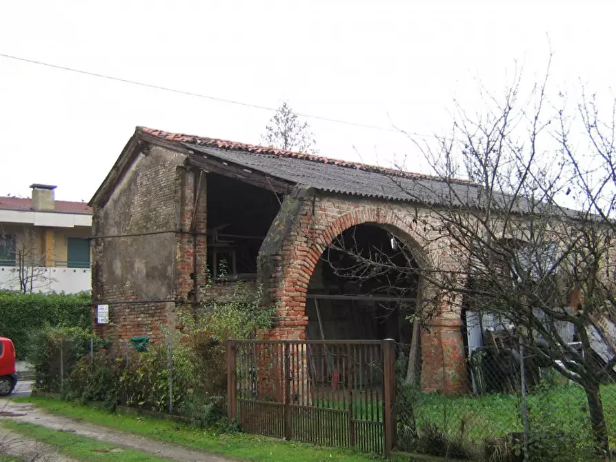 Immagine 1 di Rustico / casale in vendita  a Ponte San Nicolo'