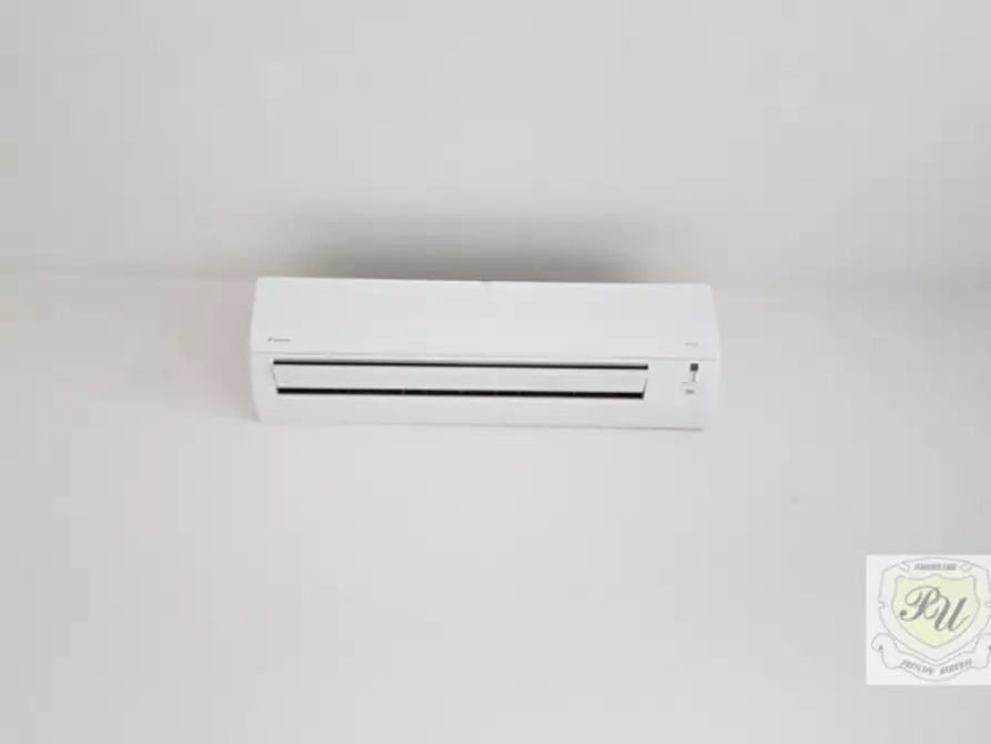 Immagine 6 di Negozio in vendita  in Via Principe Umberto, 54/B a Este