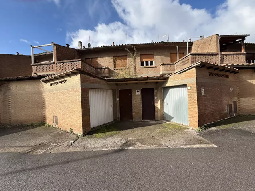 Immagine 1 di Villetta a schiera in vendita  in Via Beatrice a Perugia
