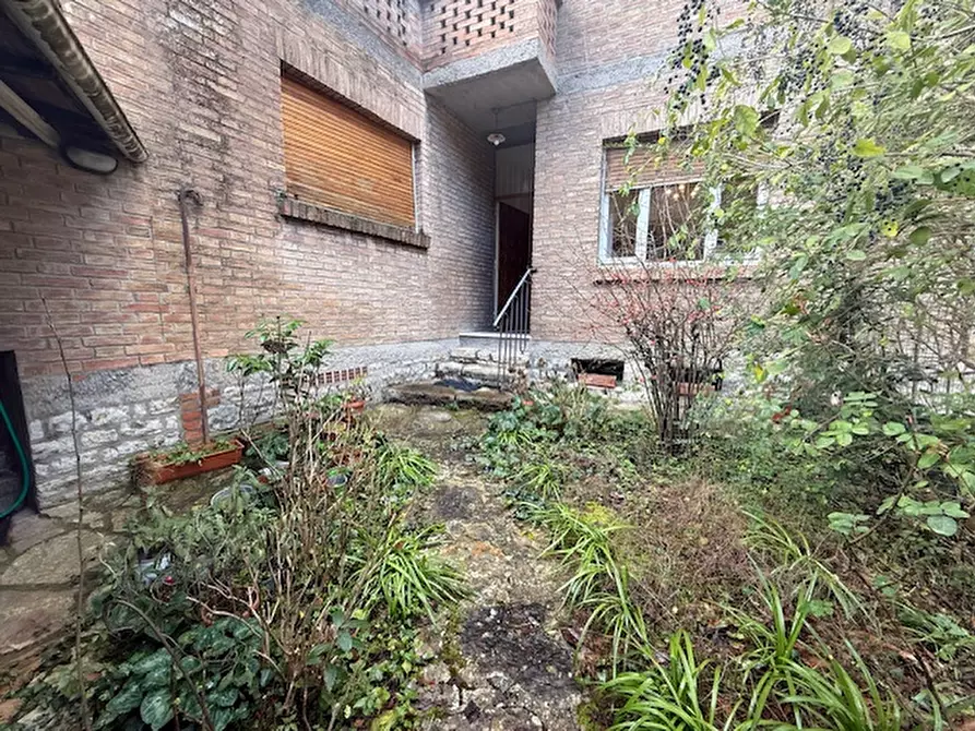 Immagine 40 di Villetta a schiera in vendita  in Via Beatrice a Perugia
