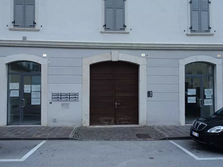 Immagine 1 di Ufficio in vendita  in Mezzolombardo Via Roma a Mezzolombardo