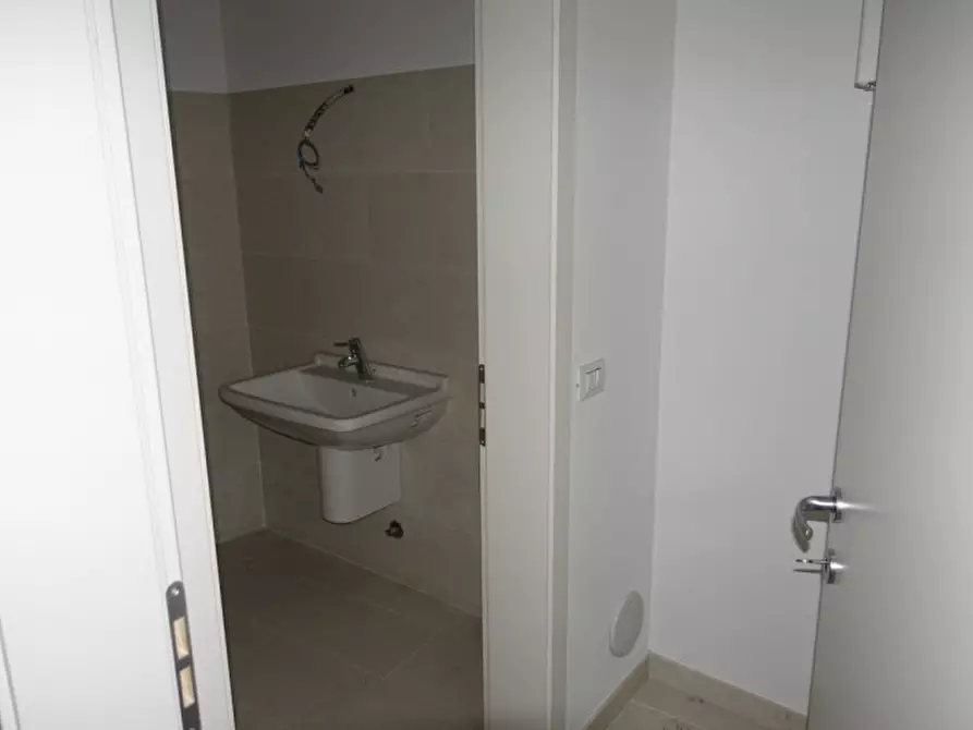 Immagine 6 di Ufficio in vendita  in Mezzolombardo Via Roma a Mezzolombardo