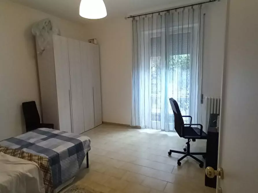 Immagine 5 di Camera in affitto  in Via Beatrice a Perugia