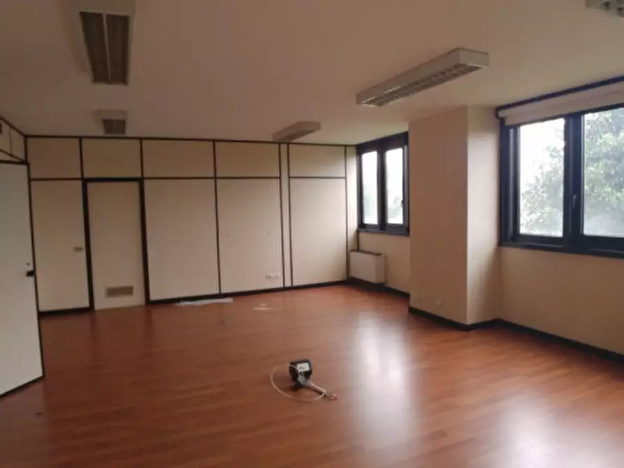 Immagine 4 di Ufficio in affitto  in VIA DI VITTORIO G. a Segrate