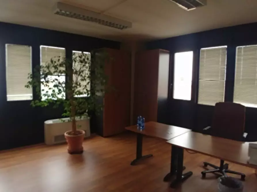 Immagine 12 di Ufficio in affitto  in VIA DI VITTORIO G. a Segrate