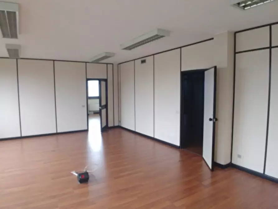 Immagine 5 di Ufficio in affitto  in VIA DI VITTORIO G. a Segrate