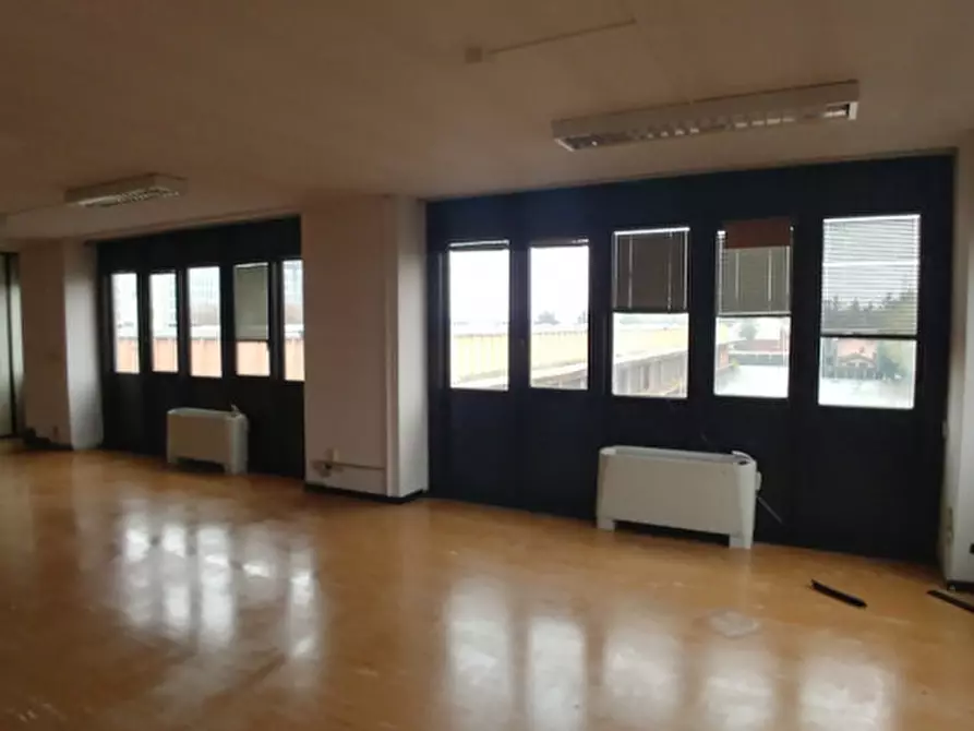 Immagine 12 di Ufficio in affitto  in VIA DI VITTORIO G. a Segrate