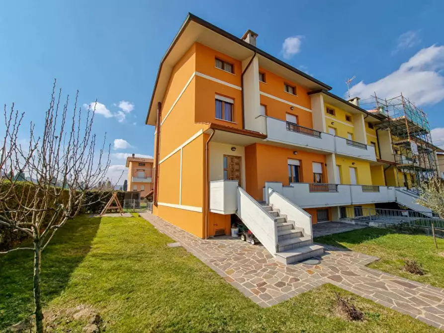 Immagine 2 di Villetta a schiera in vendita  a Sant'angelo In Vado