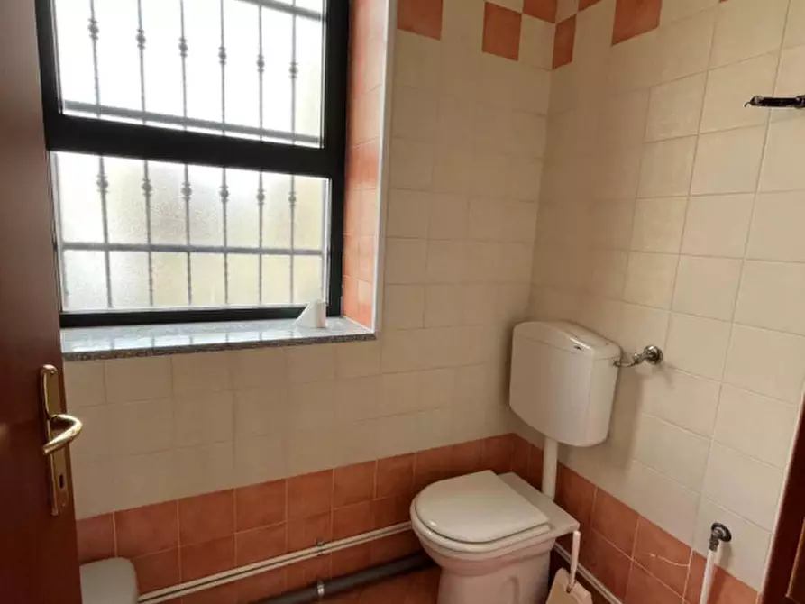 Immagine 13 di Ufficio in affitto  a Barbarano Mossano