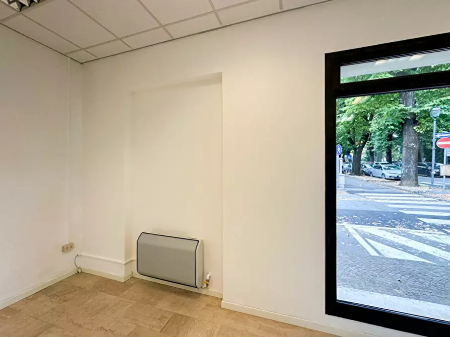 Immagine 7 di Negozio in affitto  in viale della Vittoria a Montebelluna