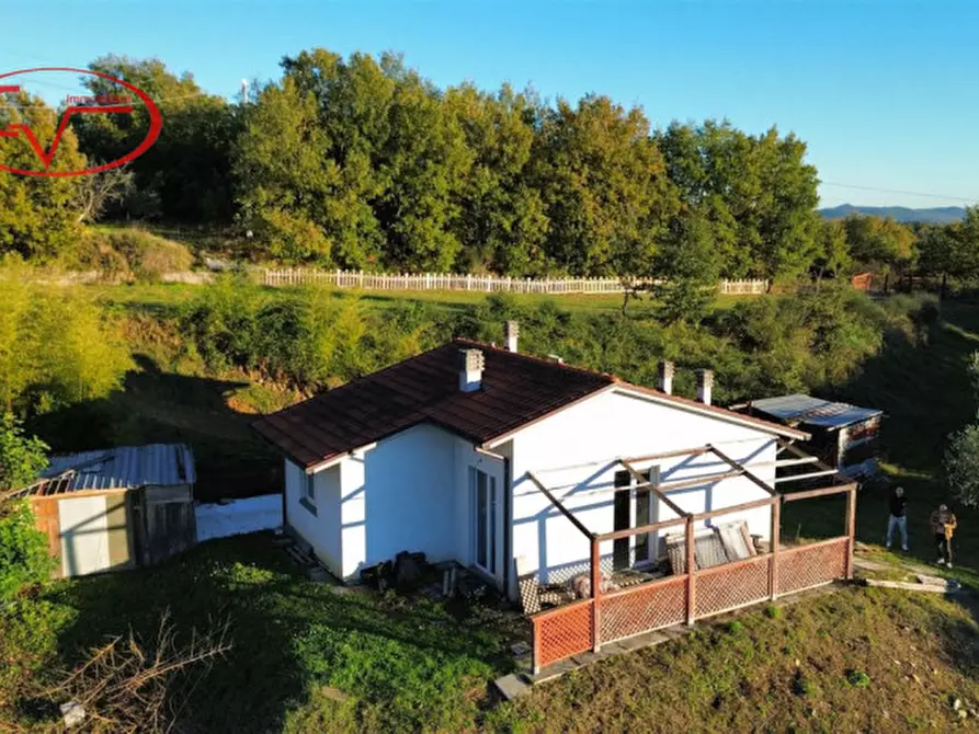 Immagine 2 di Casa indipendente in vendita  in Loc. Baccano a Terranuova Bracciolini
