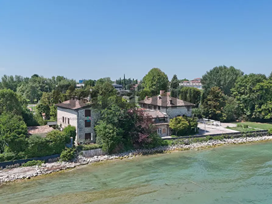 Immagine 3 di Villa in vendita  in Via Verona a Sirmione