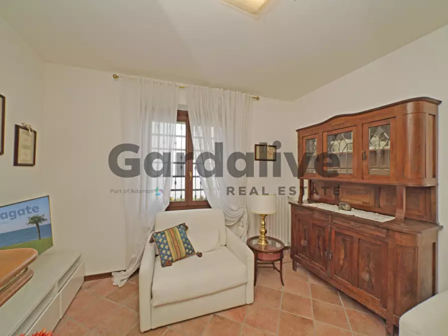 Immagine 9 di Villa in vendita  in Via Verona a Sirmione