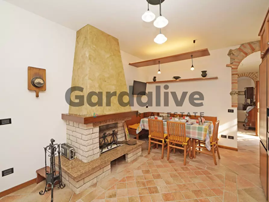 Immagine 12 di Villa in vendita  in Via Verona a Sirmione