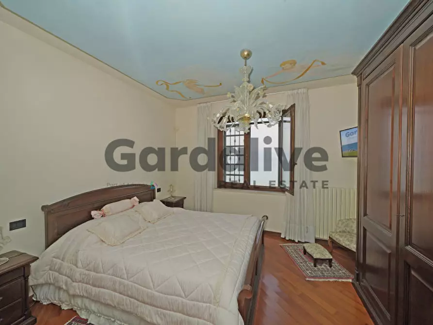 Immagine 14 di Villa in vendita  in Via Verona a Sirmione