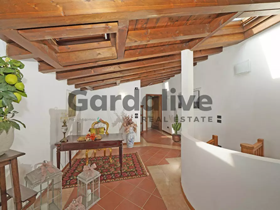 Immagine 20 di Villa in vendita  in Via Verona a Sirmione